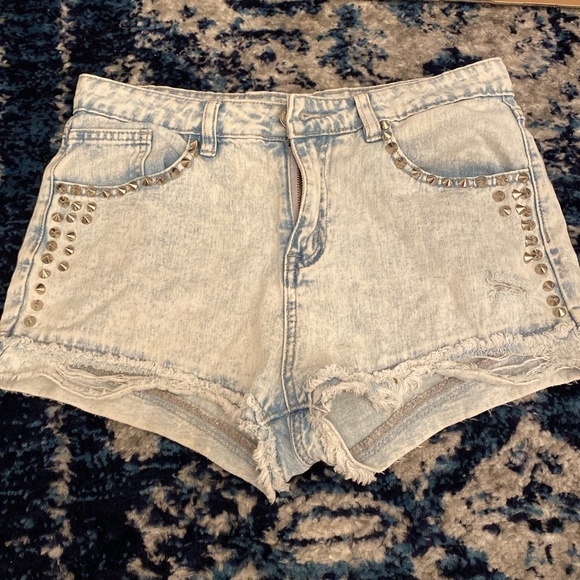 jean shorts - Picture 1 of 4